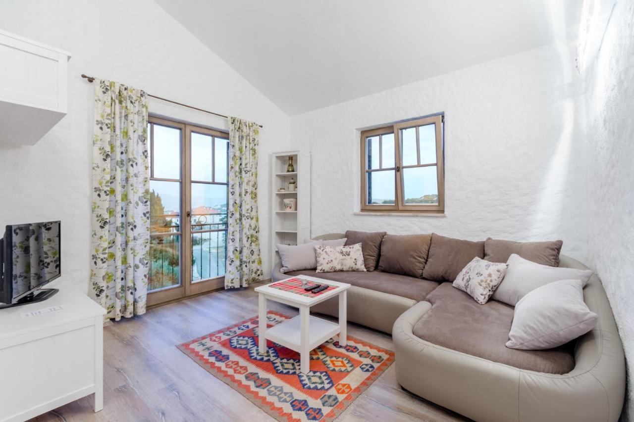 Apartments Villa Kameja Donji Okrug  Δωμάτιο φωτογραφία