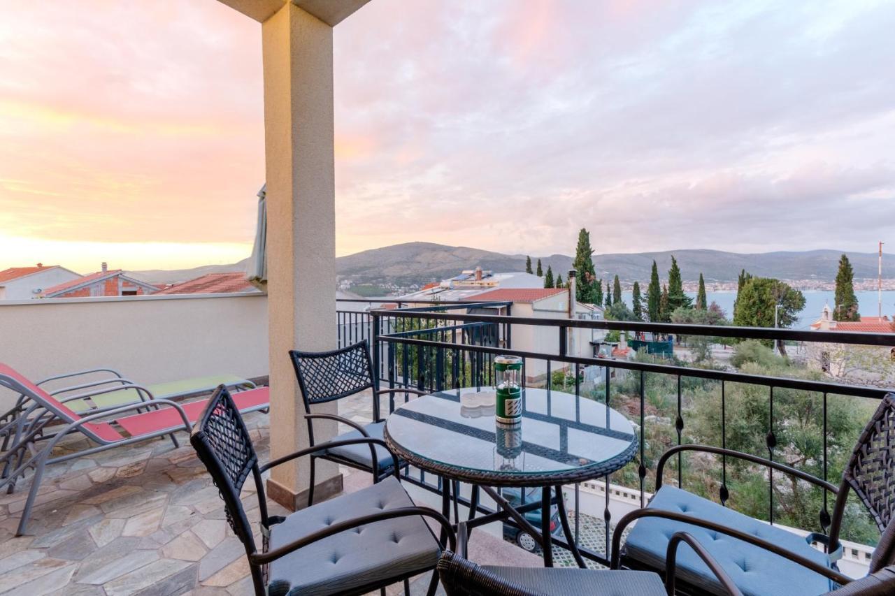 Apartments Villa Kameja Donji Okrug  Εξωτερικό φωτογραφία